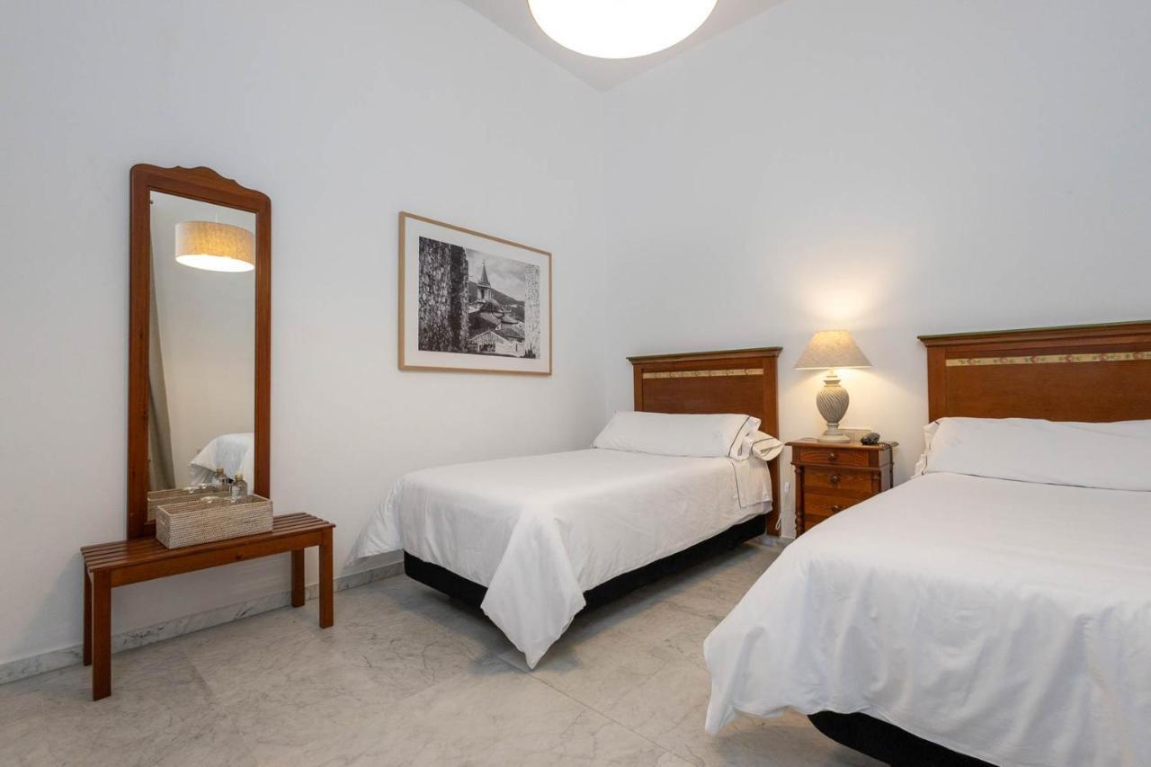 Tugasa Hotel Medina Sidonia Bagian luar foto