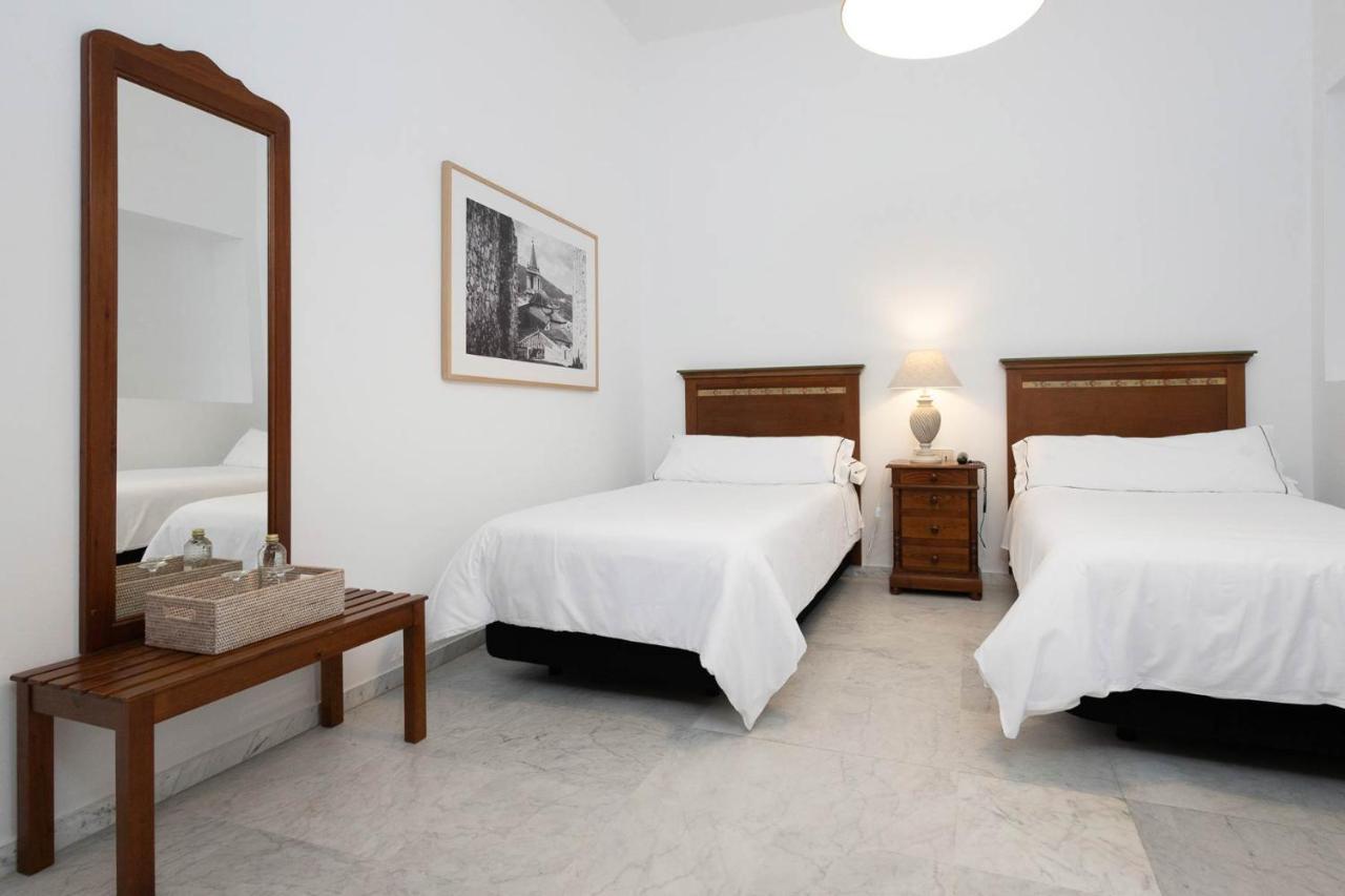 Tugasa Hotel Medina Sidonia Bagian luar foto