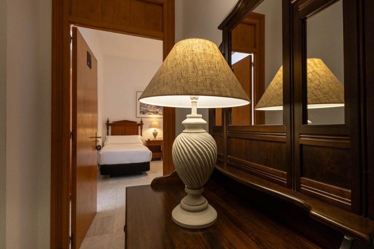 Tugasa Hotel Medina Sidonia Bagian luar foto